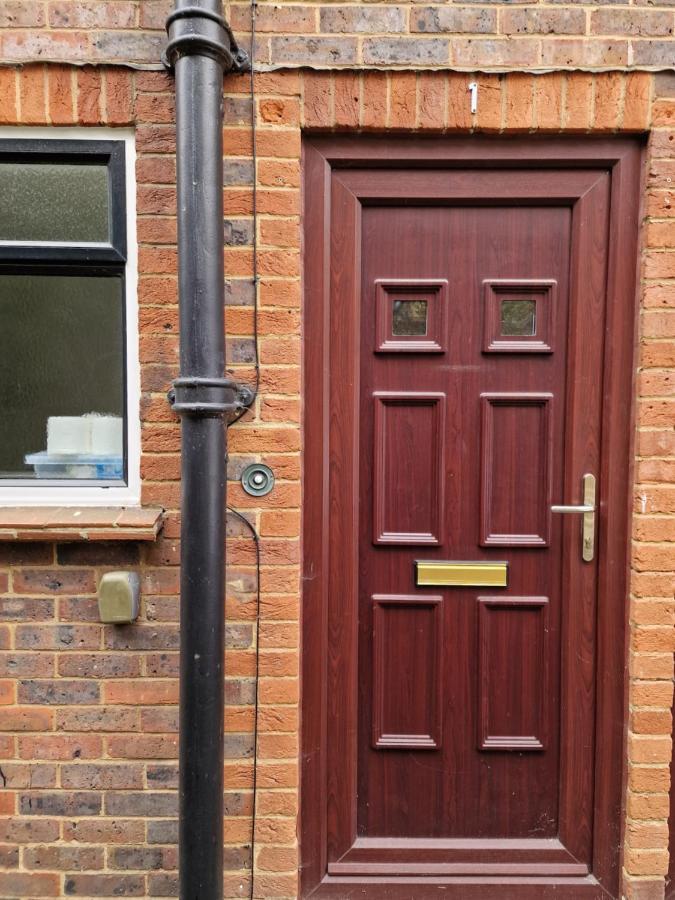 Millmead Apartment In Central Guildford With Parking Exterior foto