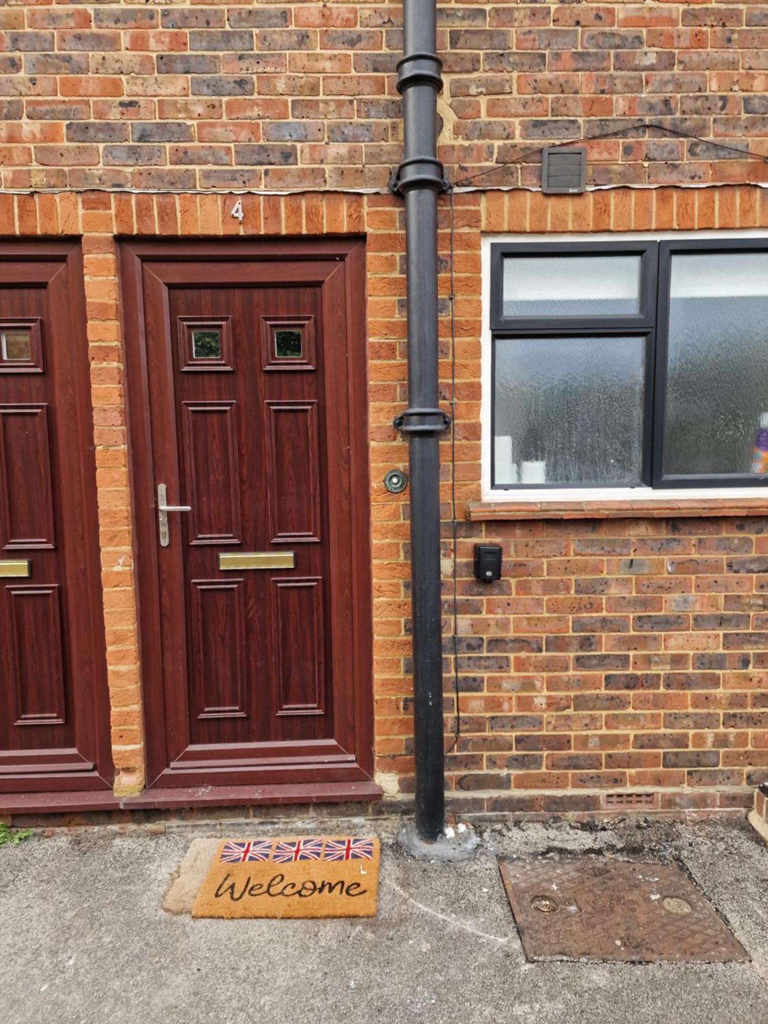 Millmead Apartment In Central Guildford With Parking Exterior foto